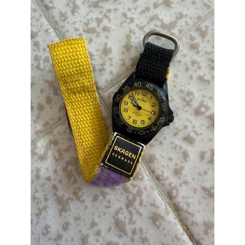 Vintage watch needs battery Skagen